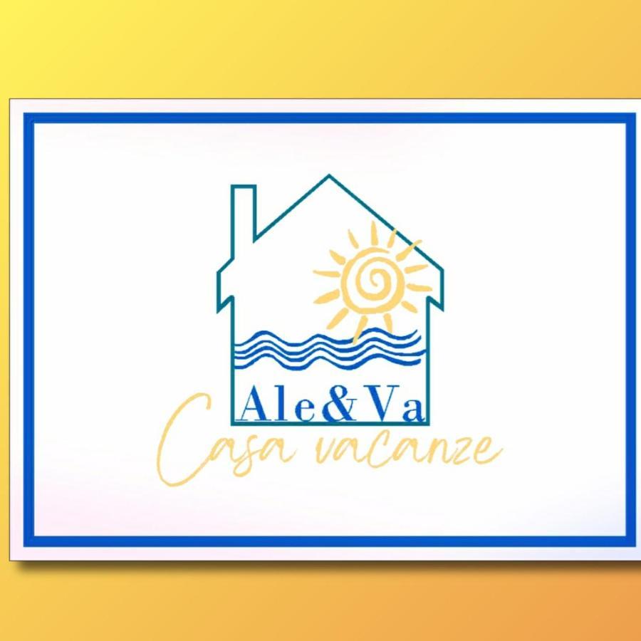 Casa Vacanze Ale&Va アレーツィオ エクステリア 写真